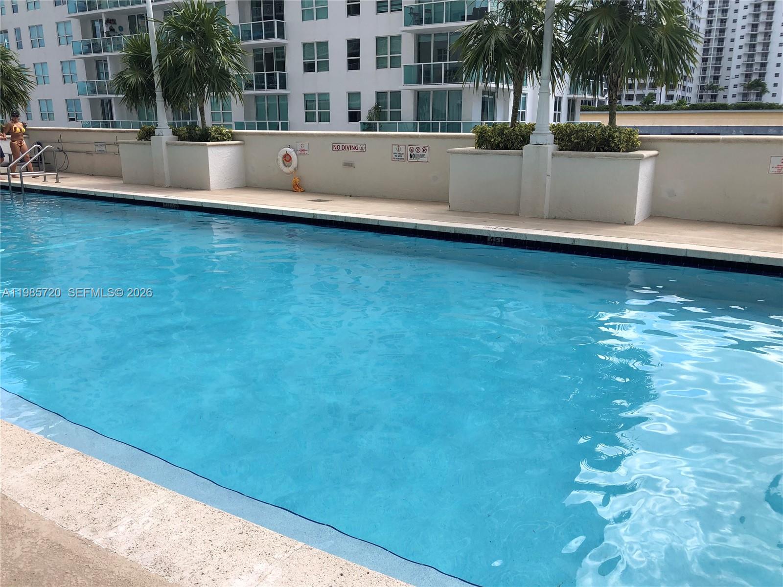 1200 Brickell Bay Dr #3621, Miami FL 33131