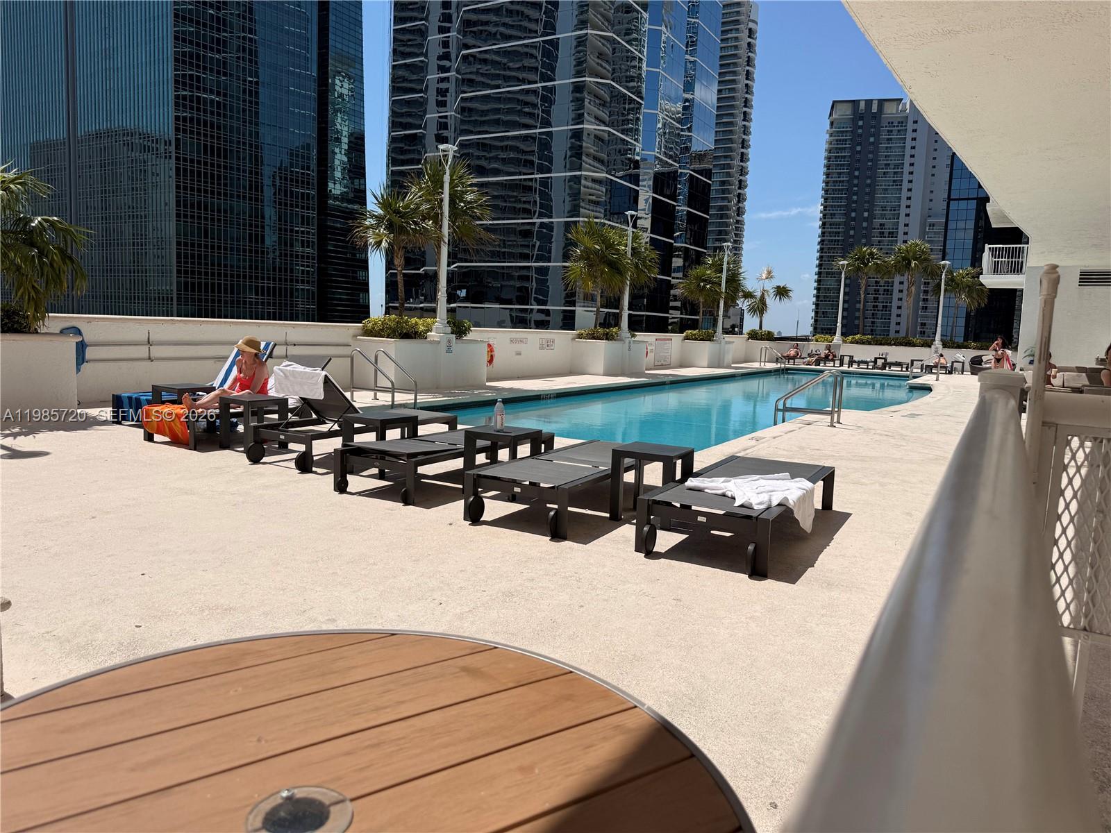1200 Brickell Bay Dr #3621, Miami FL 33131