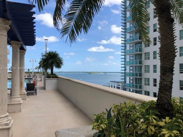 1200 Brickell Bay Dr #3621, Miami FL 33131