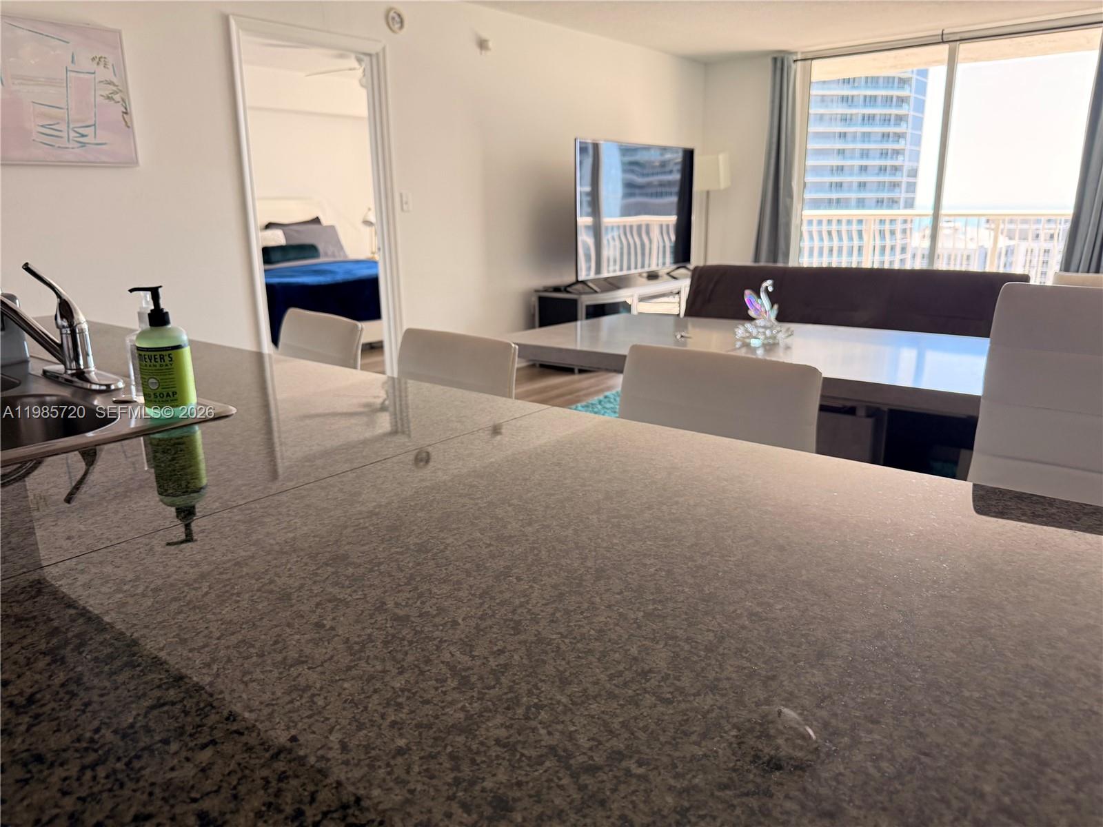 1200 Brickell Bay Dr #3621, Miami FL 33131