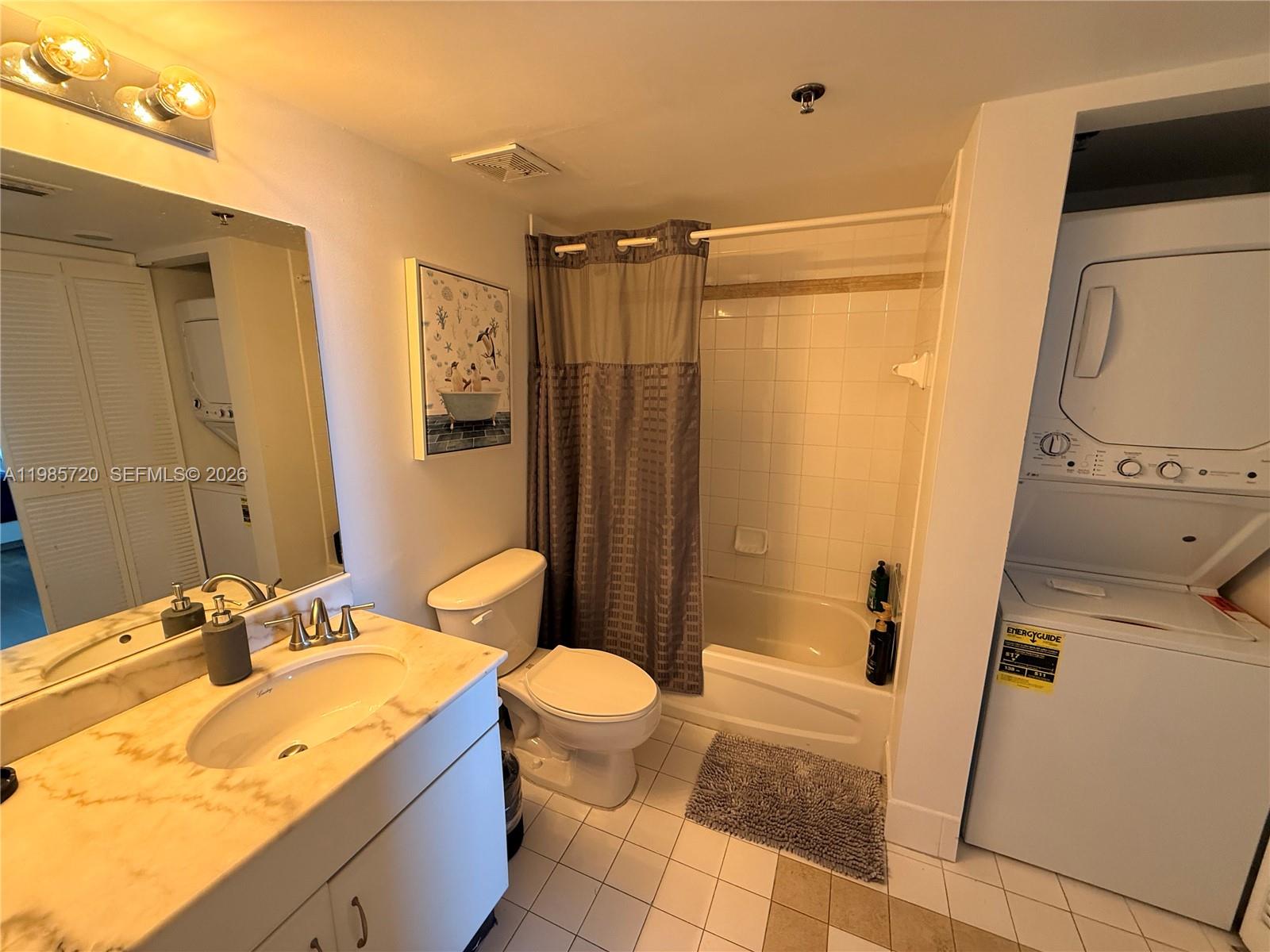 1200 Brickell Bay Dr #3621, Miami FL 33131