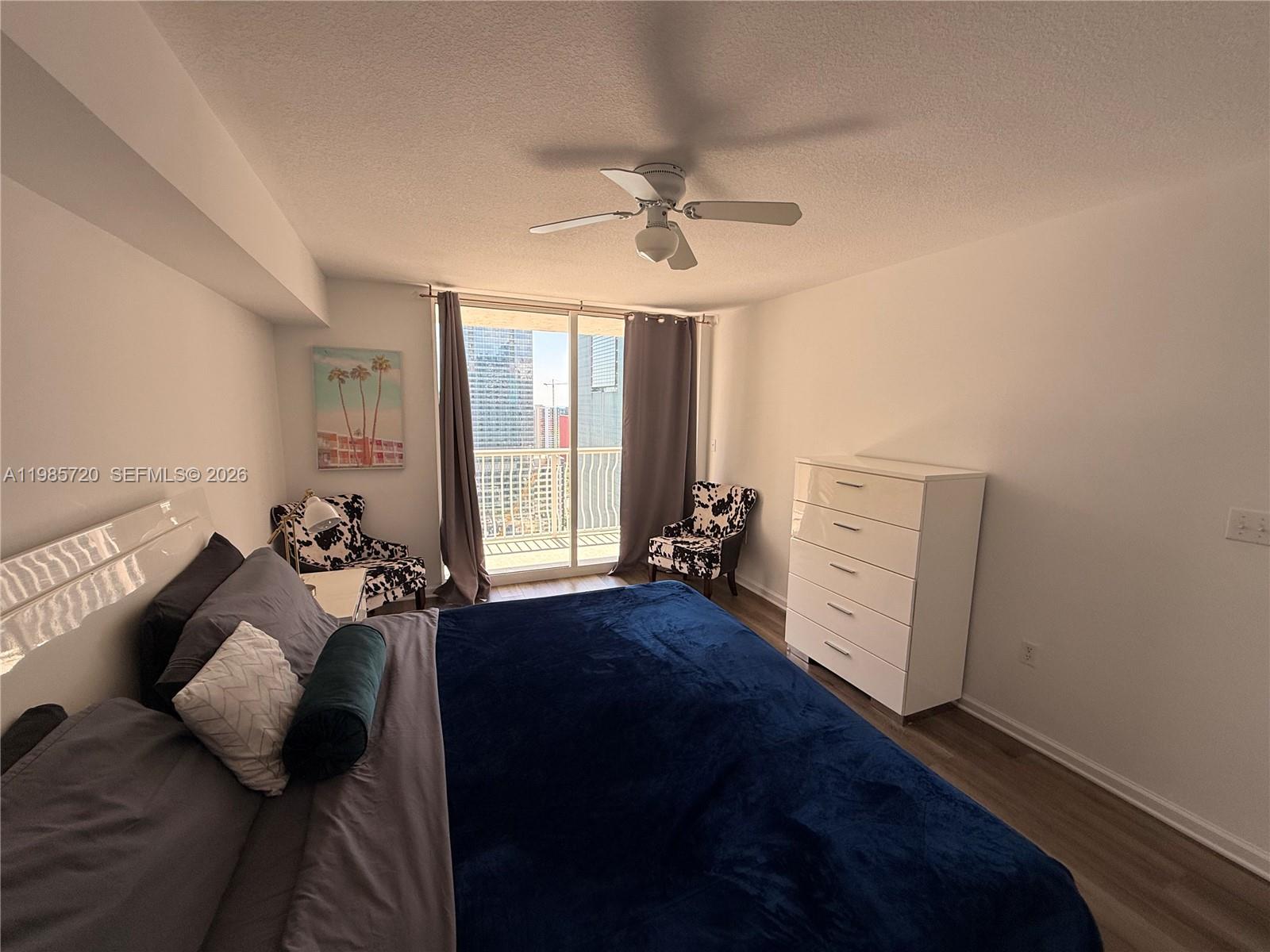 1200 Brickell Bay Dr #3621, Miami FL 33131