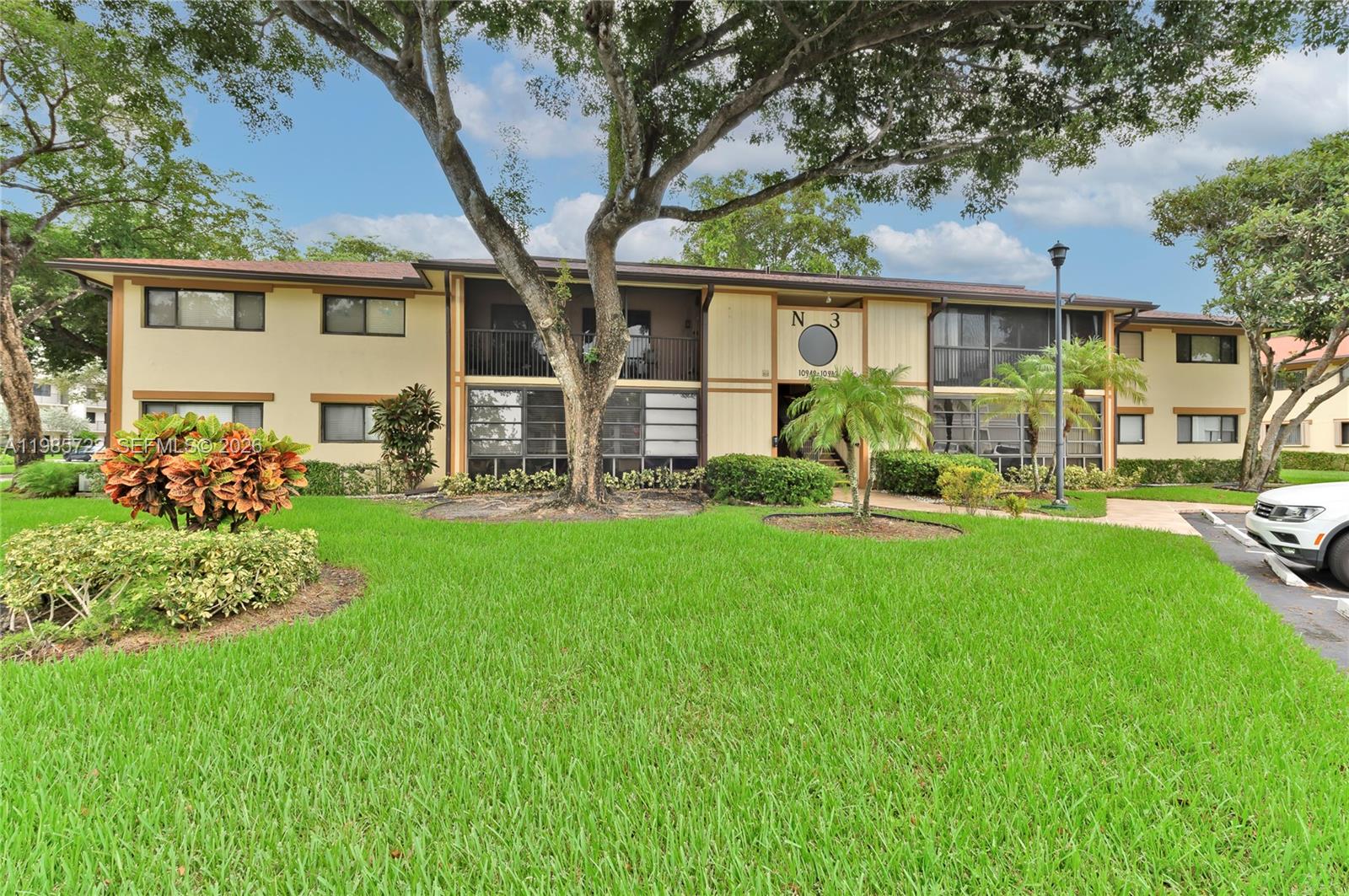 10959 W Clairmont Cir #211, Tamarac FL 33321