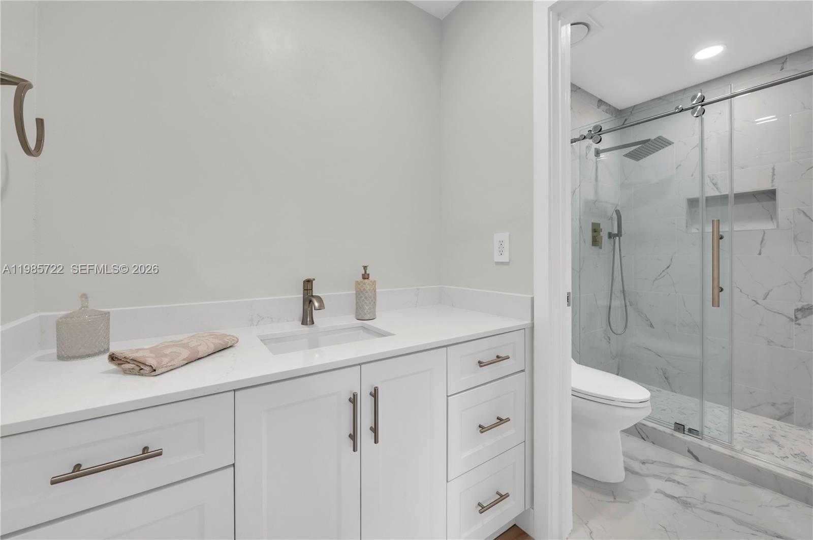 10959 W Clairmont Cir #211, Tamarac FL 33321