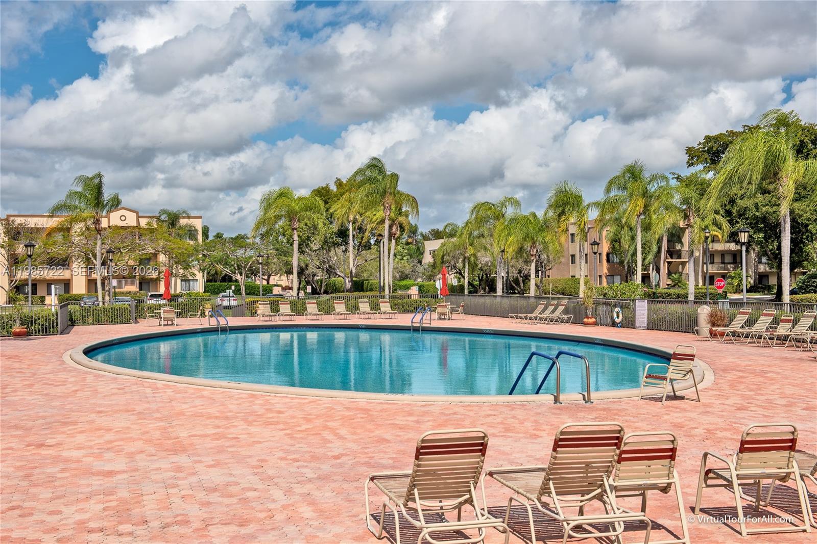 10959 W Clairmont Cir #211, Tamarac FL 33321