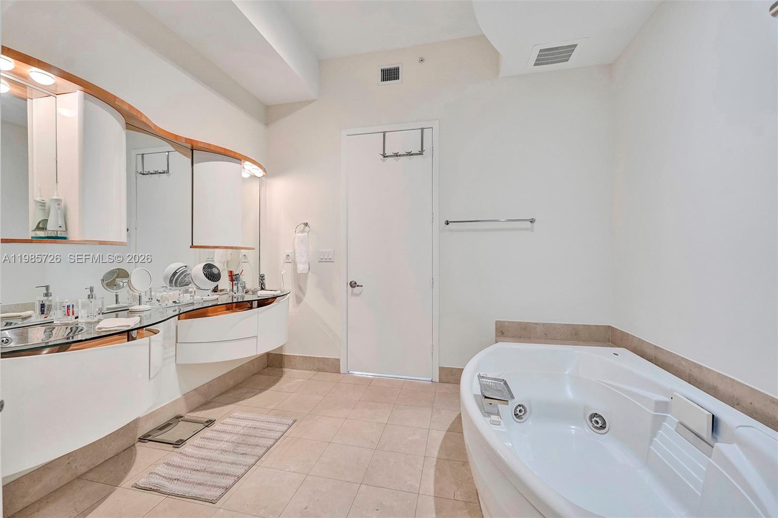 18101 Collins Ave #5108, Sunny Isles Beach FL 33160