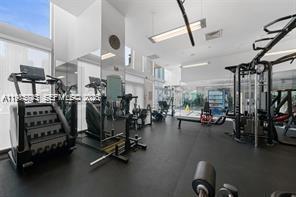 92 SW 3rd St #2510, Miami FL 33130