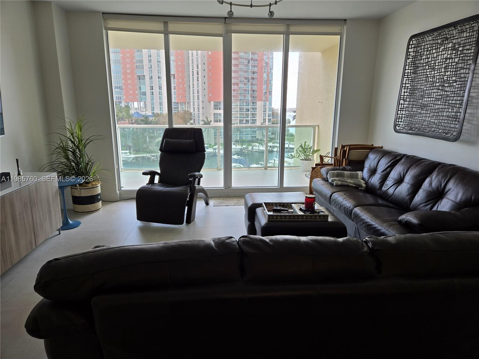 3340 NE 190th St #606, Aventura FL 33180
