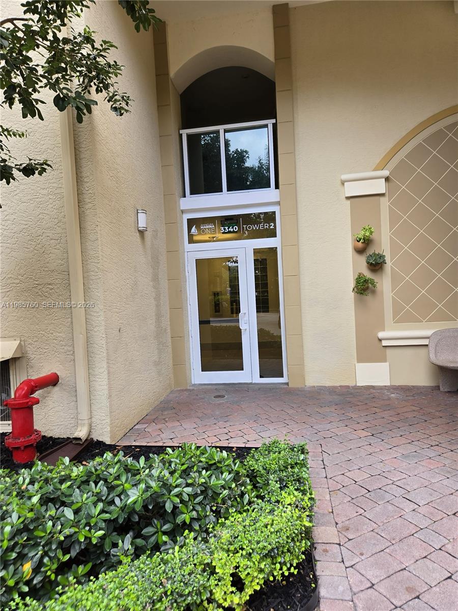 3340 NE 190th St #606, Aventura FL 33180
