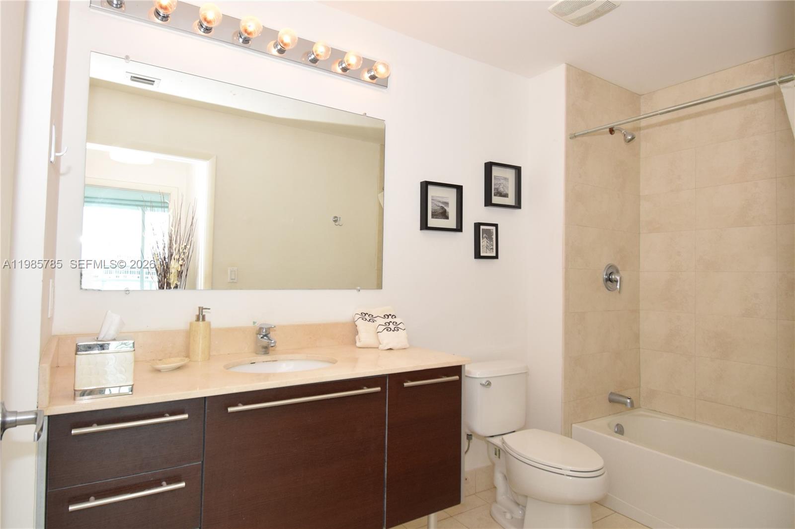 1900 N Bayshore Dr #2804, Miami FL 33132
