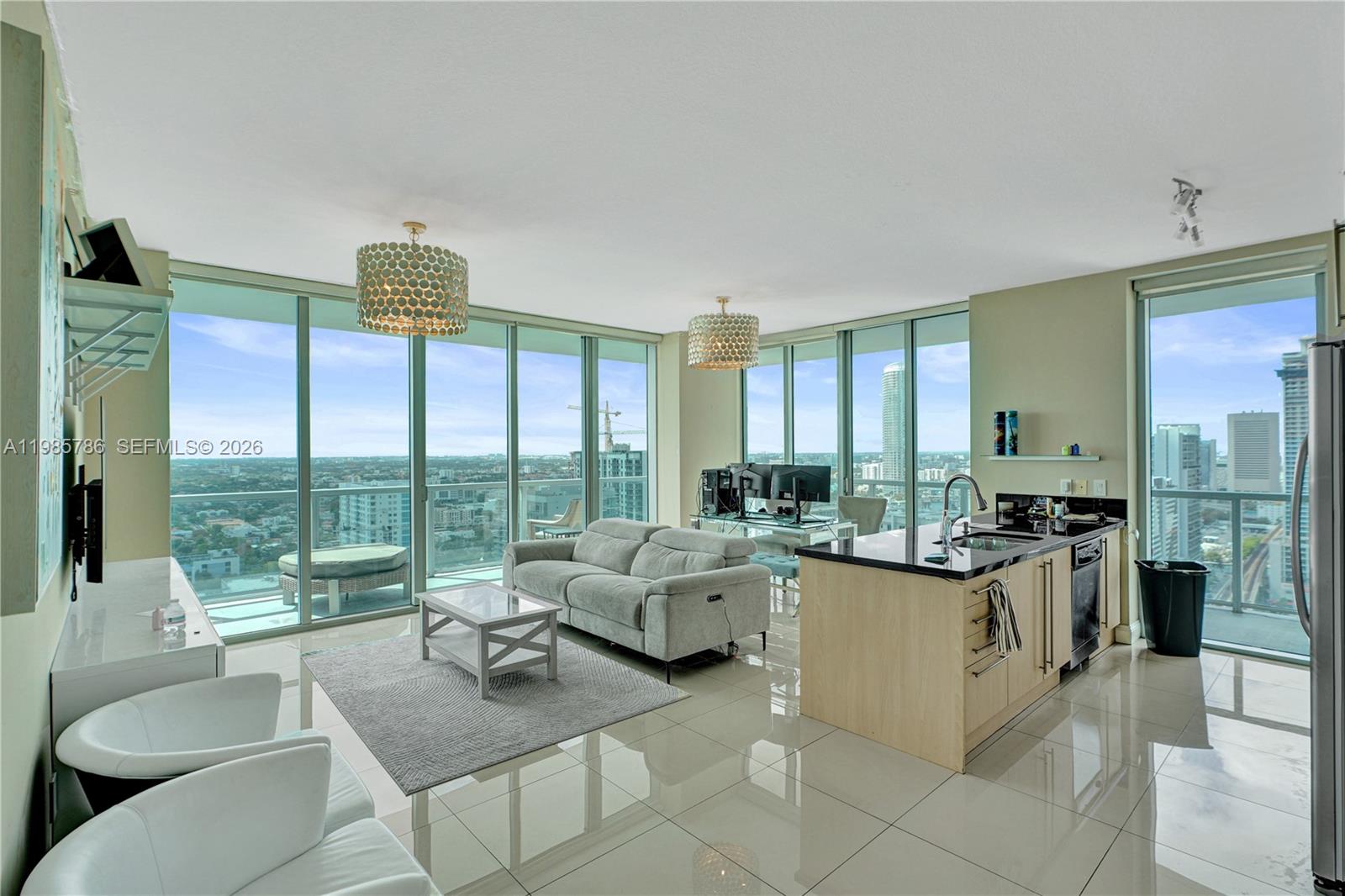 79 SW 12th St #3412-S, Miami FL 33130