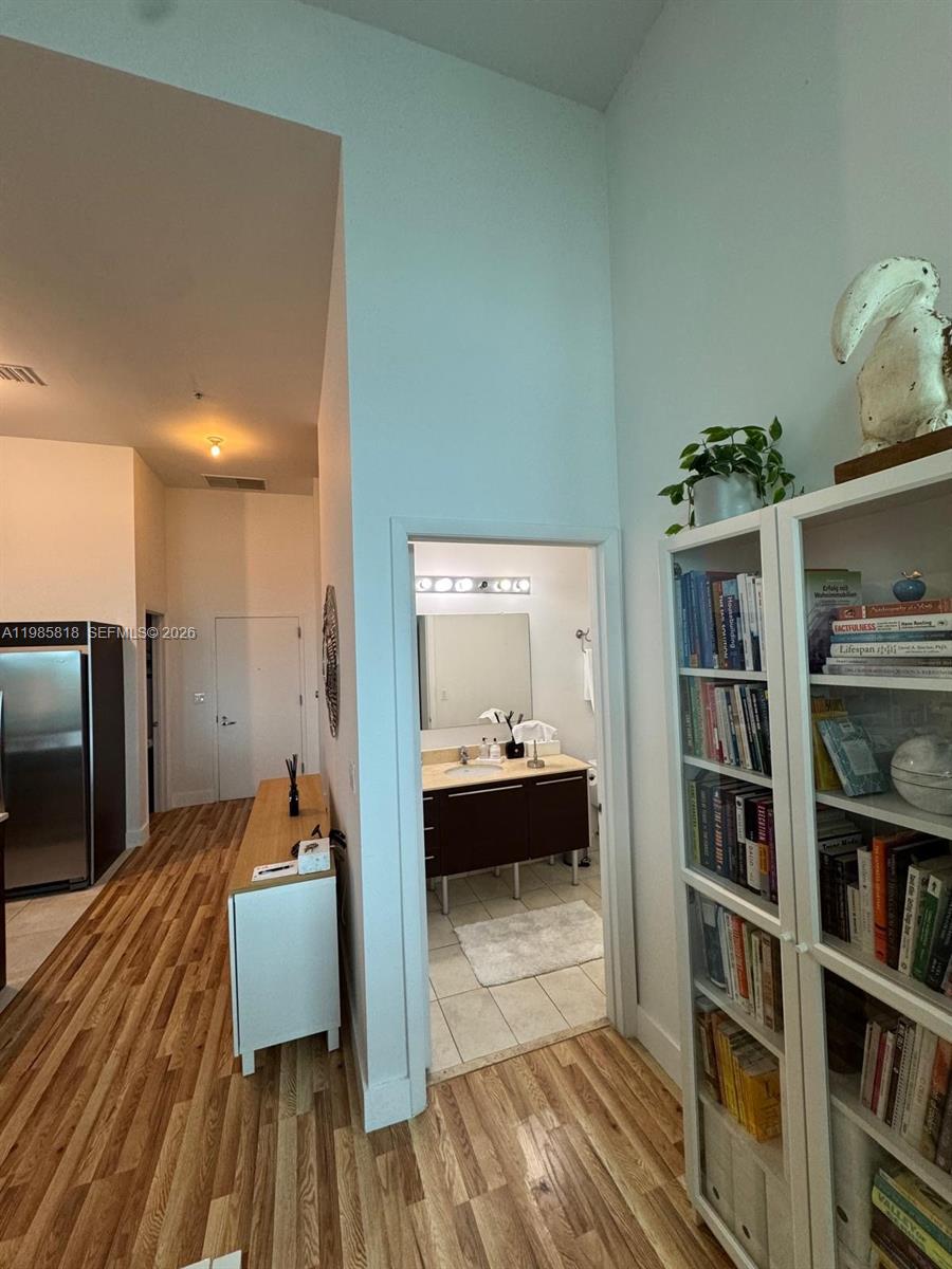 1900 N Bayshore Dr #606, Miami FL 33132