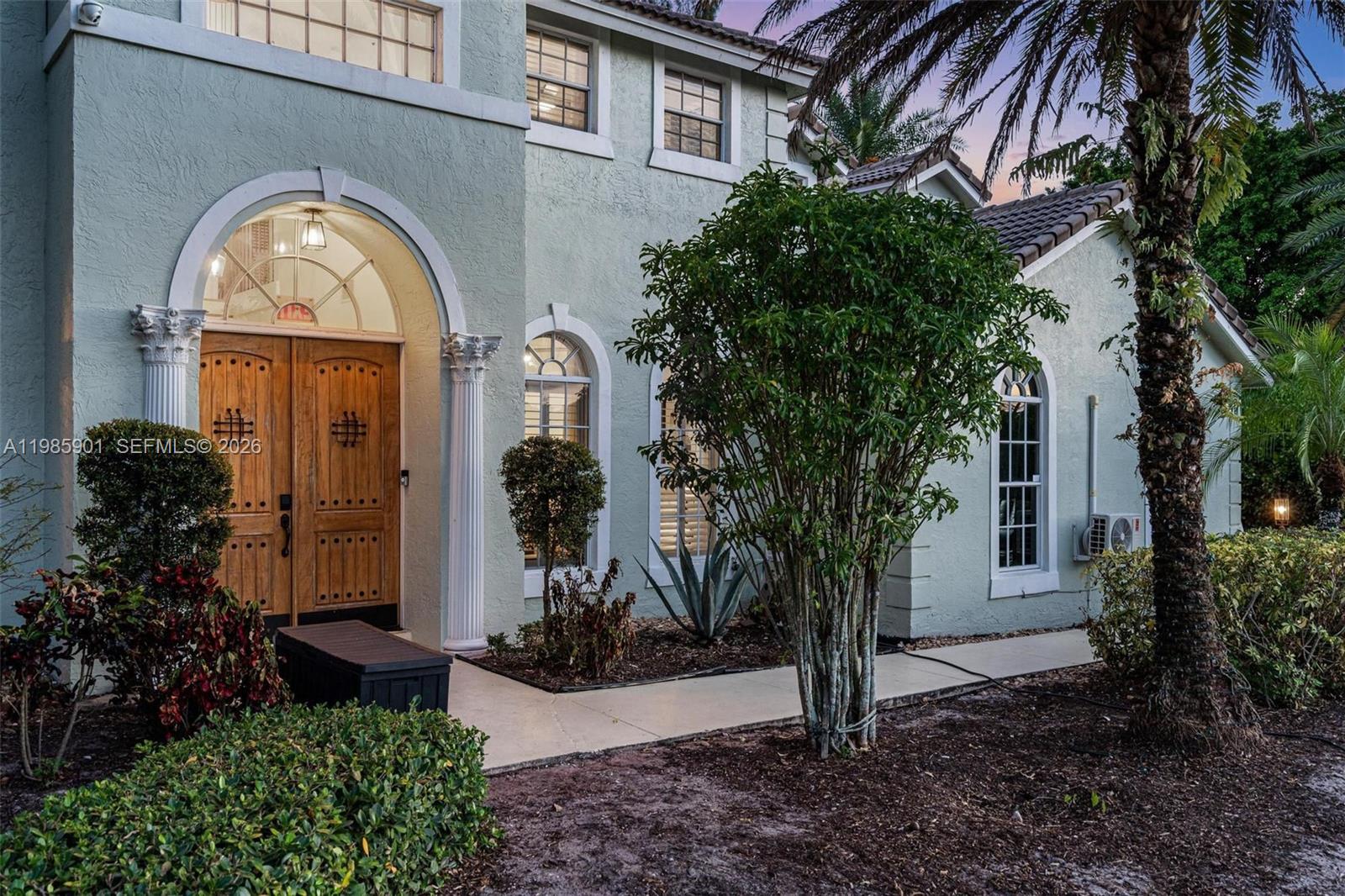 5100 NW 76th Pl, Fort Lauderdale FL 33073