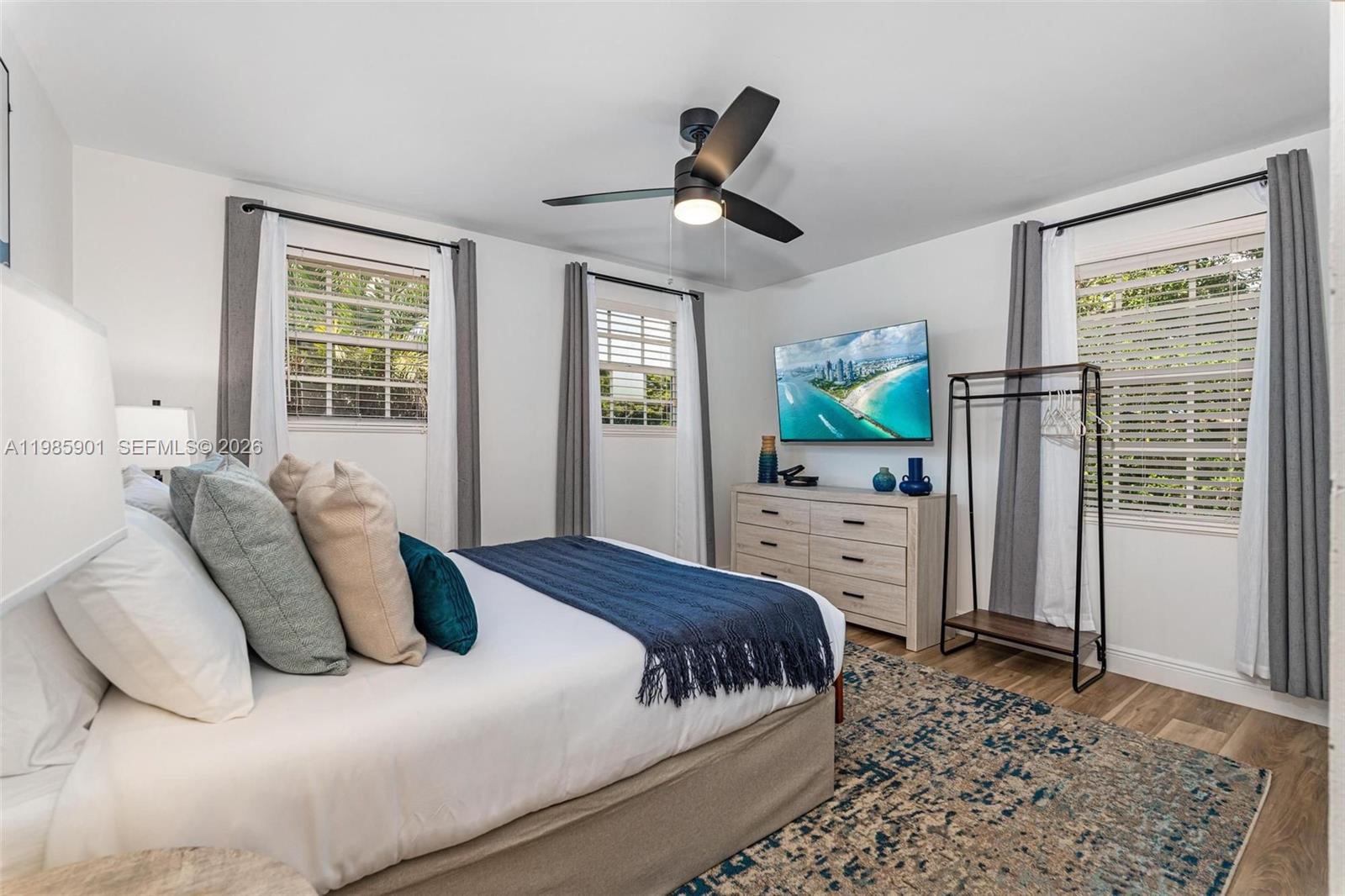 5100 NW 76th Pl, Fort Lauderdale FL 33073