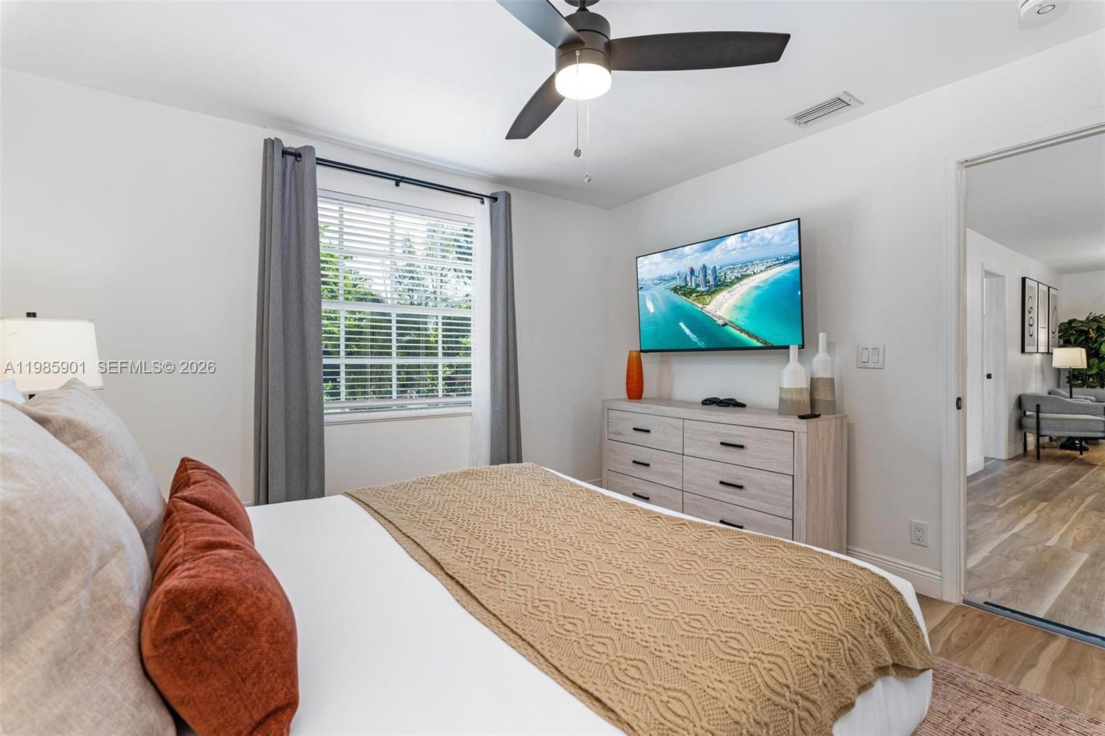 5100 NW 76th Pl, Fort Lauderdale FL 33073