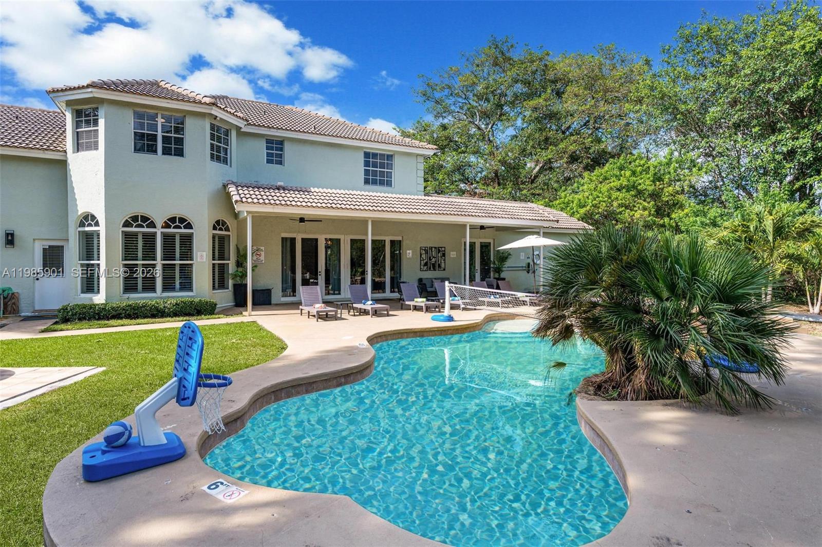 5100 NW 76th Pl, Fort Lauderdale FL 33073