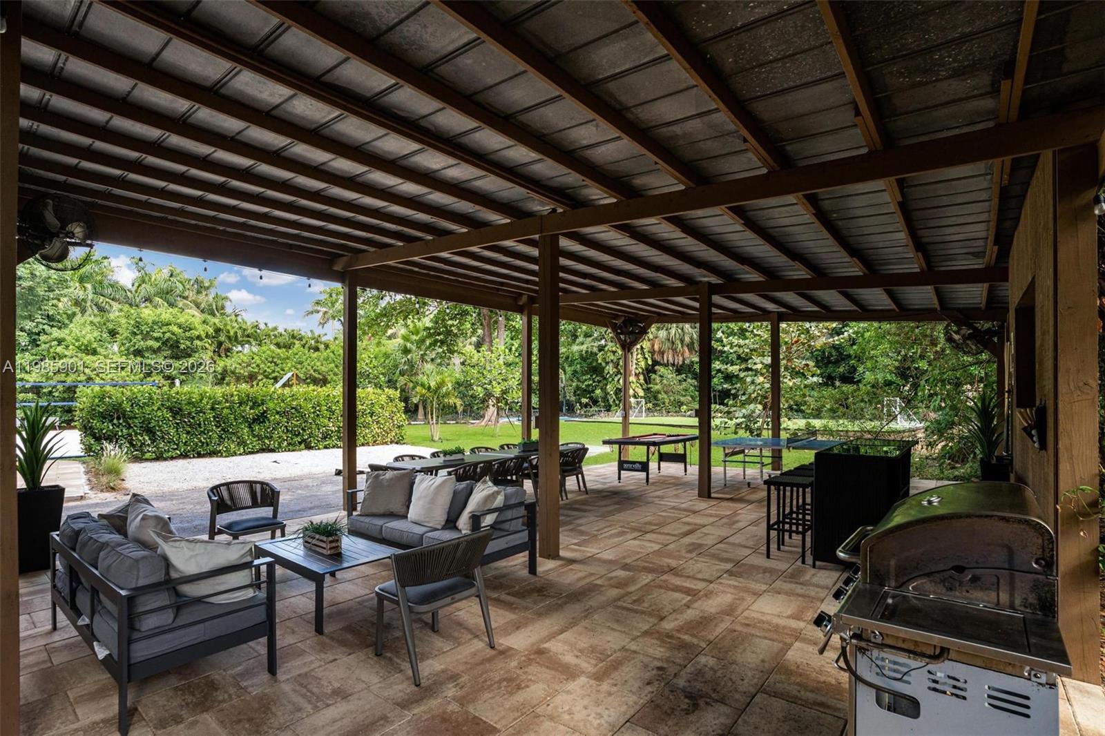 5100 NW 76th Pl, Fort Lauderdale FL 33073