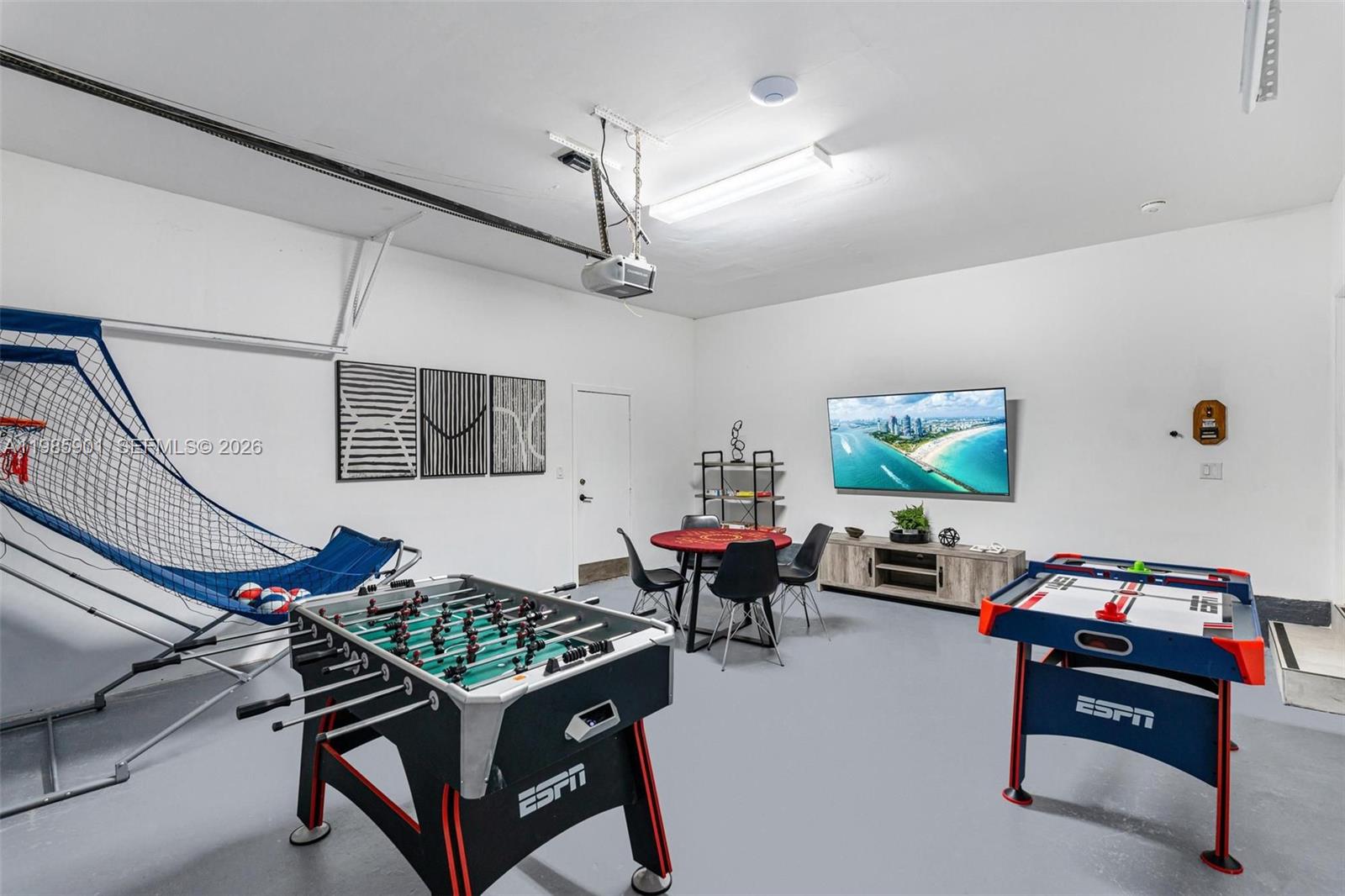 5100 NW 76th Pl, Fort Lauderdale FL 33073