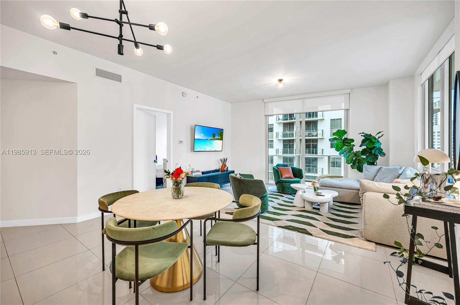 1010 SW 2nd Ave #2004, Miami FL 33130