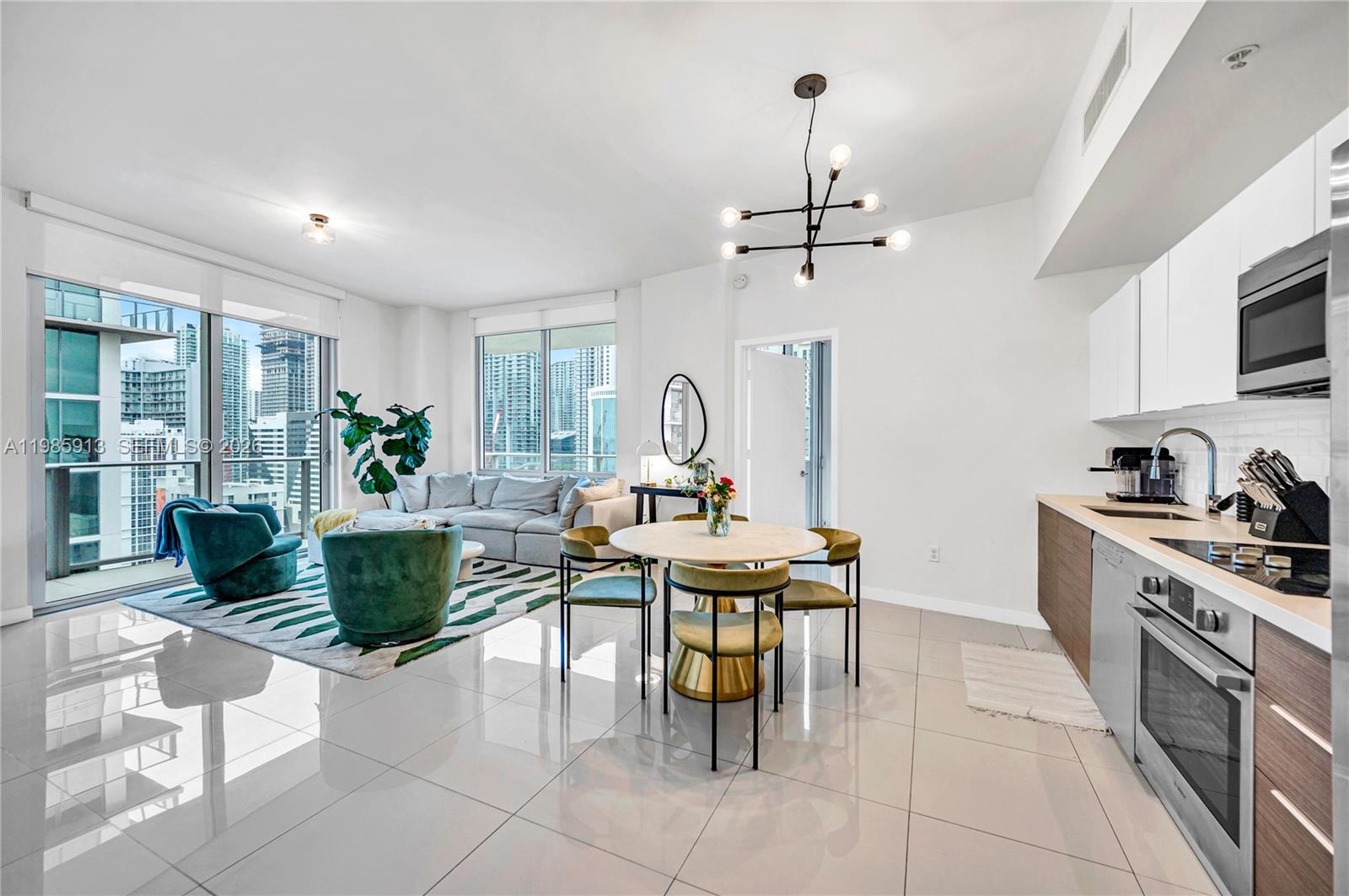 1010 SW 2nd Ave #2004, Miami FL 33130