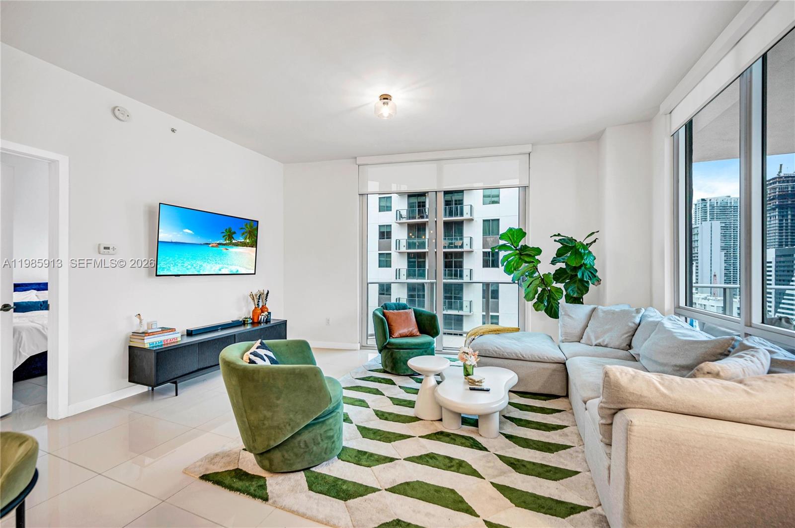 1010 SW 2nd Ave #2004, Miami FL 33130