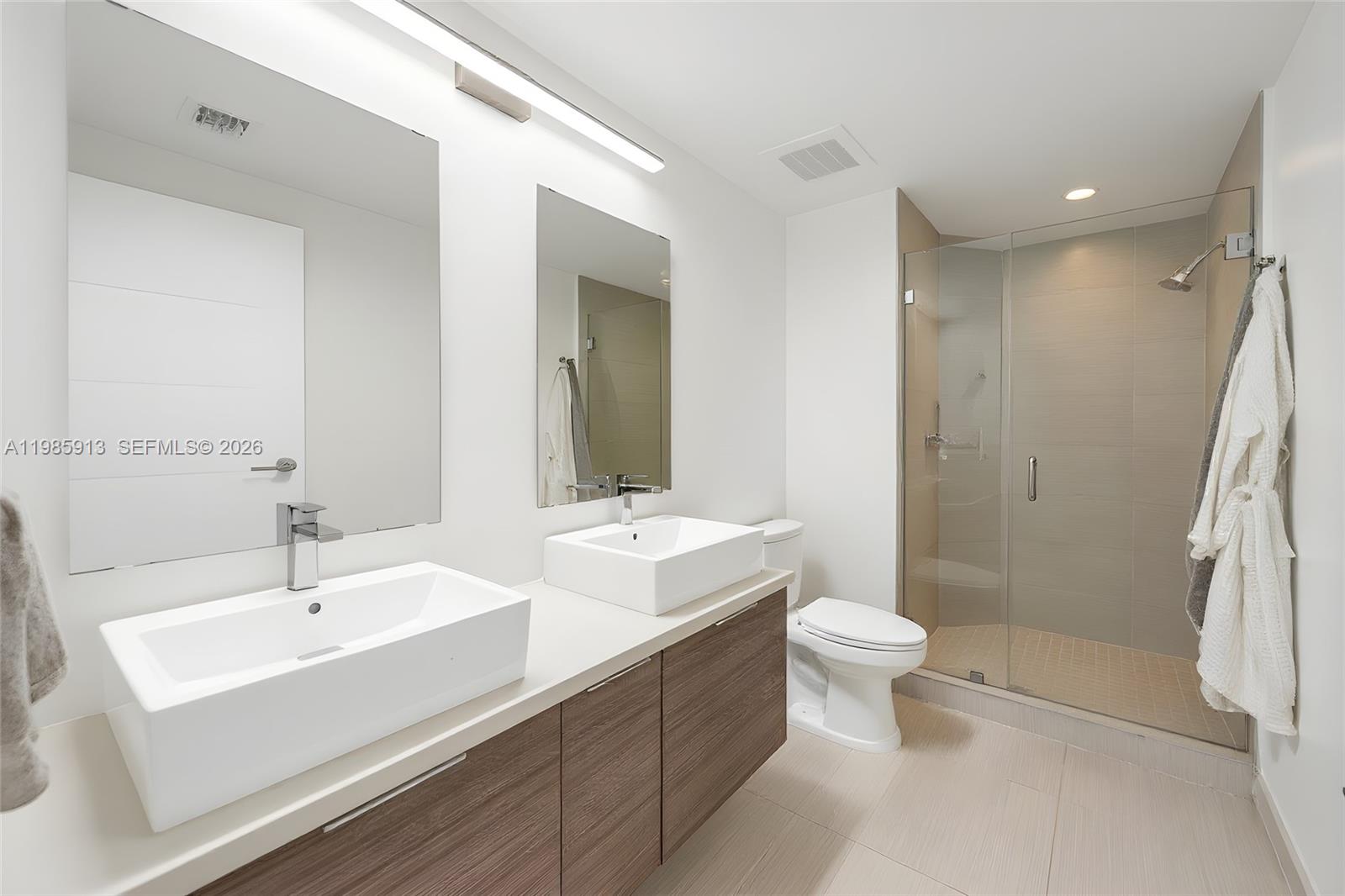 1010 SW 2nd Ave #2004, Miami FL 33130