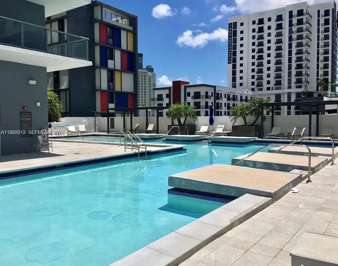 1010 SW 2nd Ave #2004, Miami FL 33130