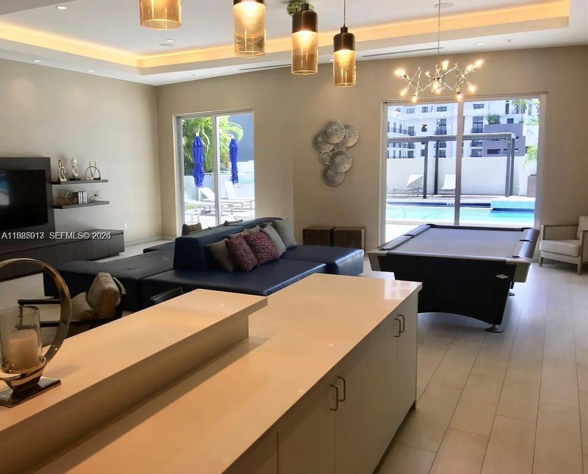 1010 SW 2nd Ave #2004, Miami FL 33130