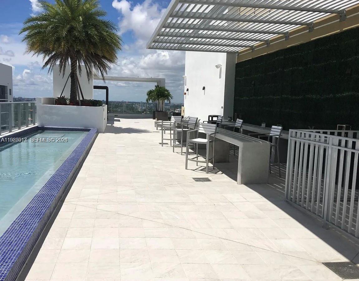 1010 SW 2nd Ave #2004, Miami FL 33130