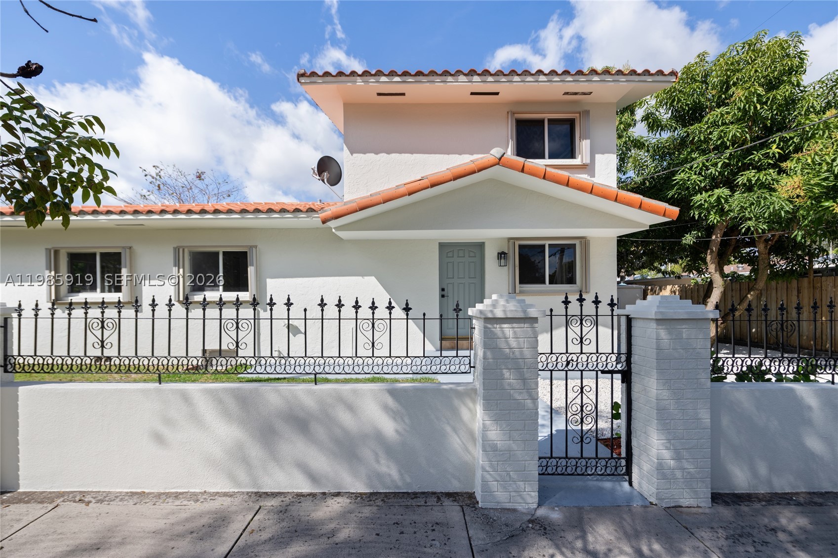 5251 SW 6th St, Miami FL 33134