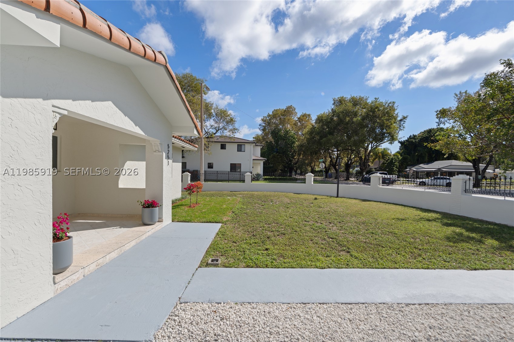 5251 SW 6th St, Miami FL 33134