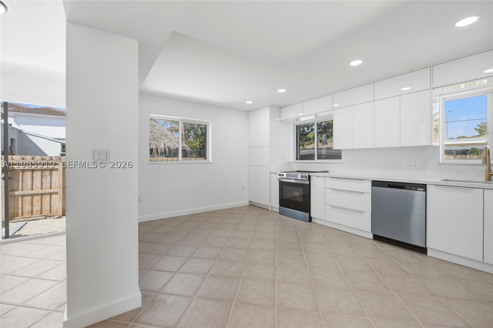 5251 SW 6th St, Miami FL 33134