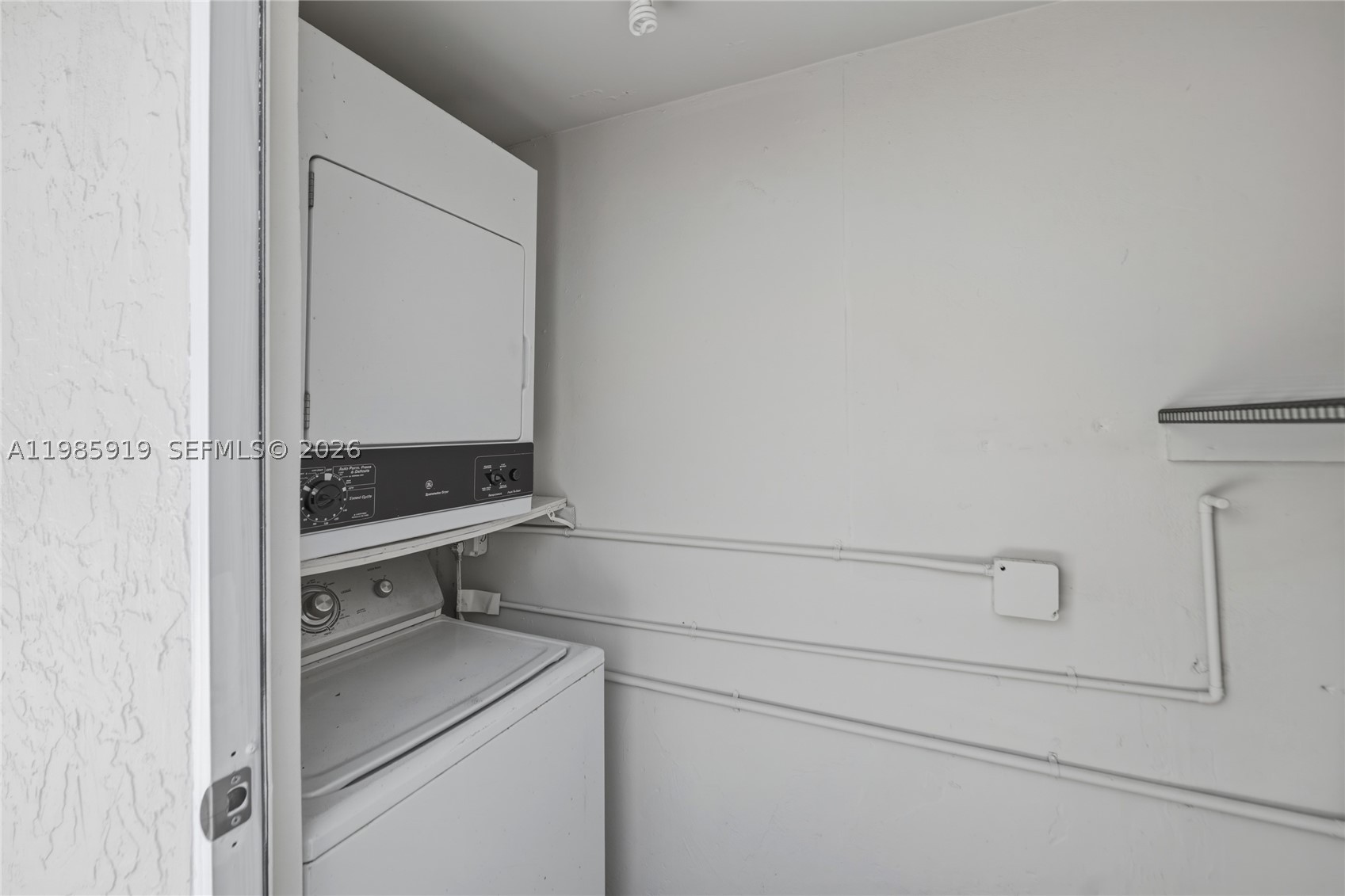 5251 SW 6th St, Miami FL 33134