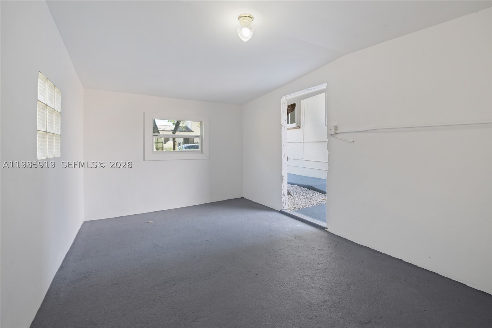 5251 SW 6th St, Miami FL 33134