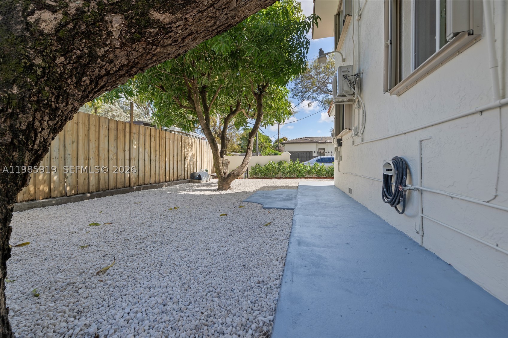 5251 SW 6th St, Miami FL 33134