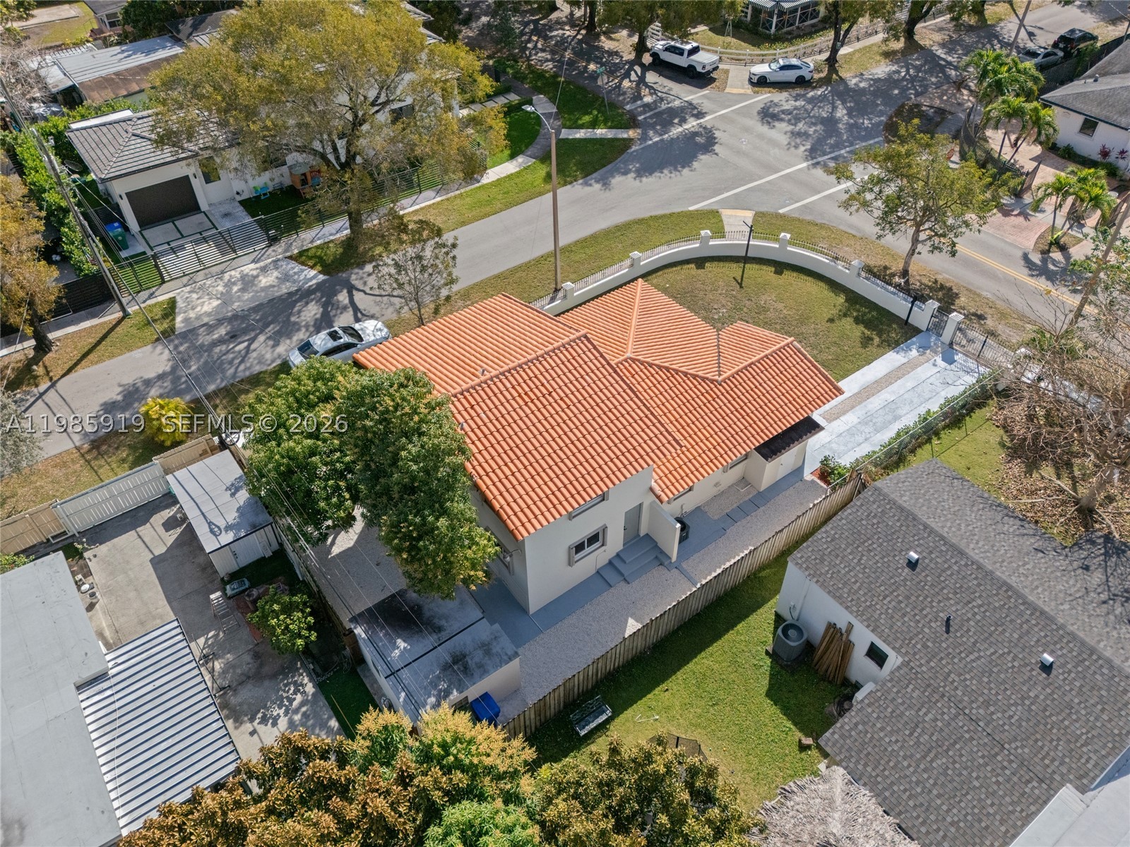 5251 SW 6th St, Miami FL 33134