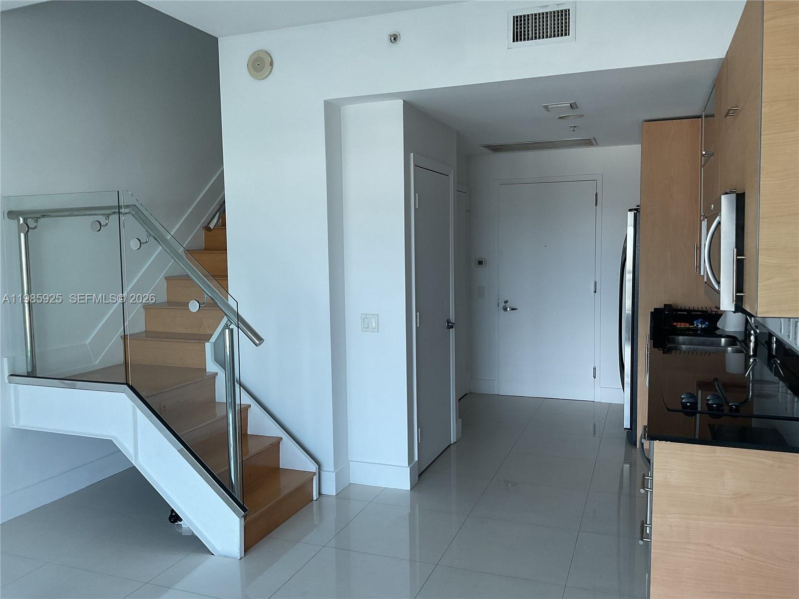 60 SW 13 ST #2007, Miami FL 33130