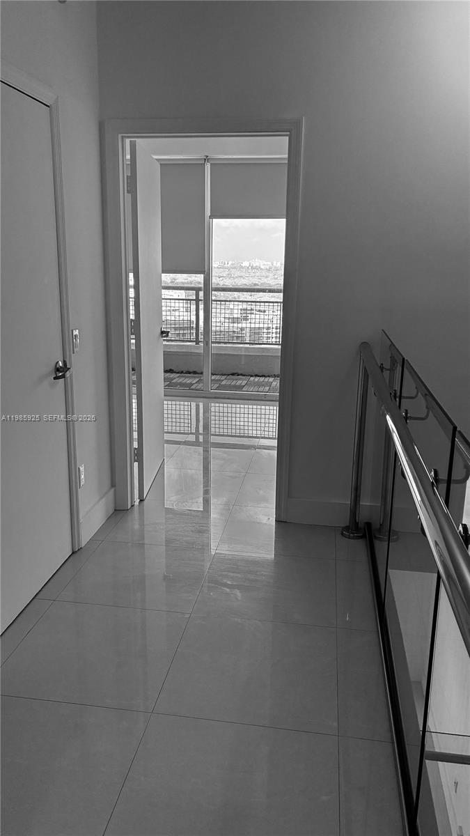60 SW 13 ST #2007, Miami FL 33130