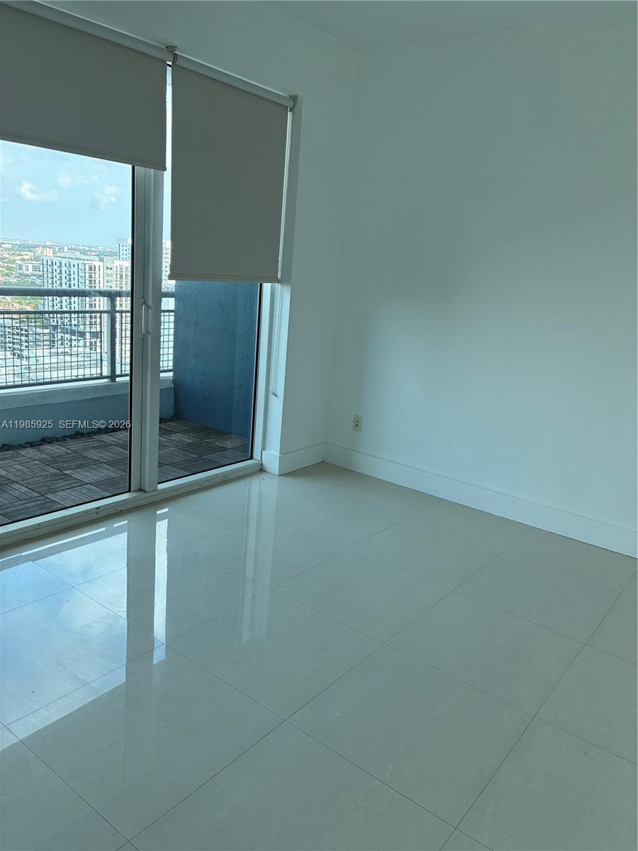 60 SW 13 ST #2007, Miami FL 33130