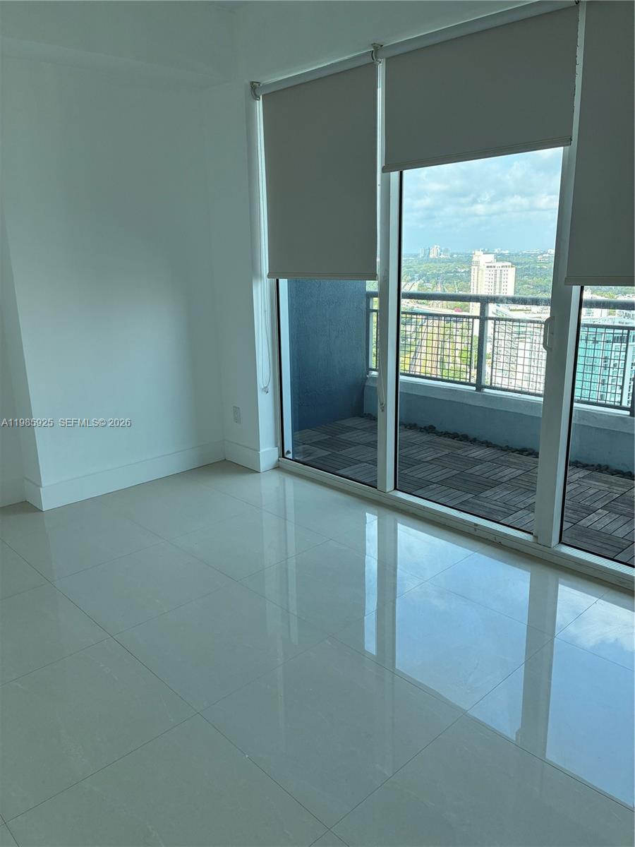 60 SW 13 ST #2007, Miami FL 33130