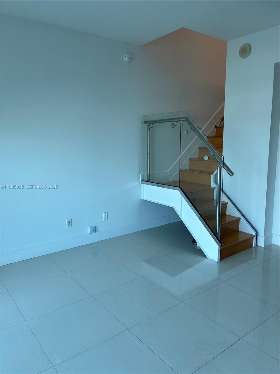 60 SW 13 ST #2007, Miami FL 33130