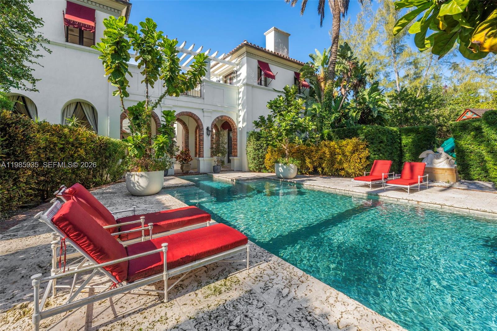 9401 Journeys End Rd, Coral Gables FL 33156