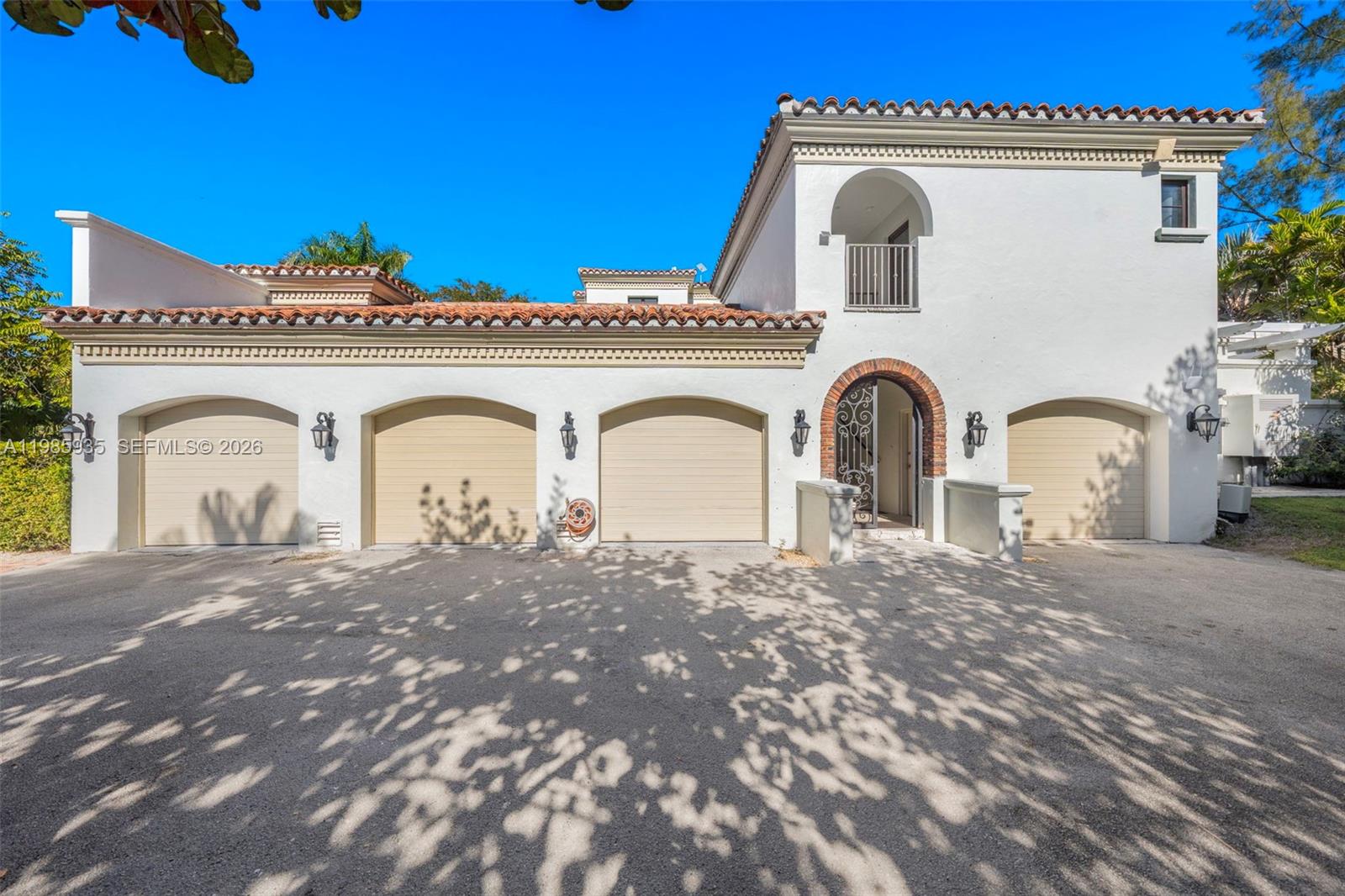 9401 Journeys End Rd, Coral Gables FL 33156