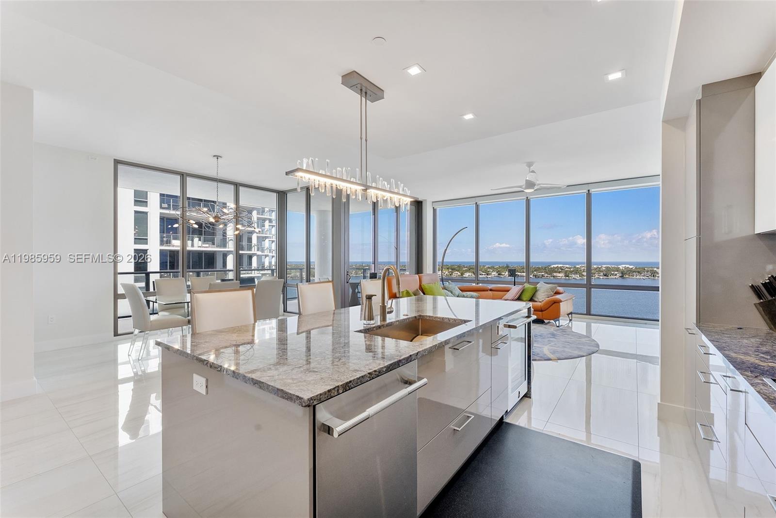 3 Water Club Way #1401, North Palm Beach FL 33408
