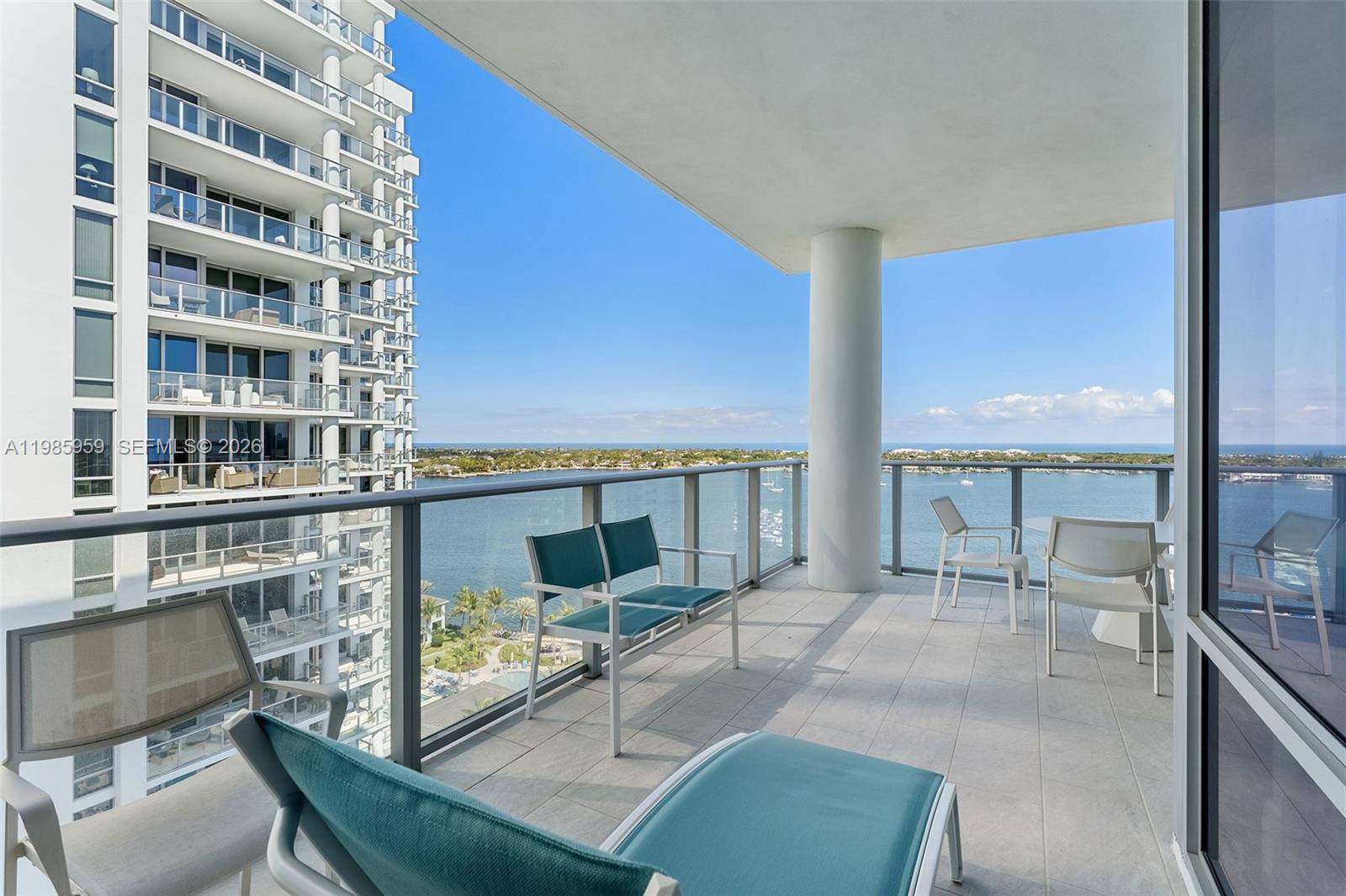 3 Water Club Way #1401, North Palm Beach FL 33408