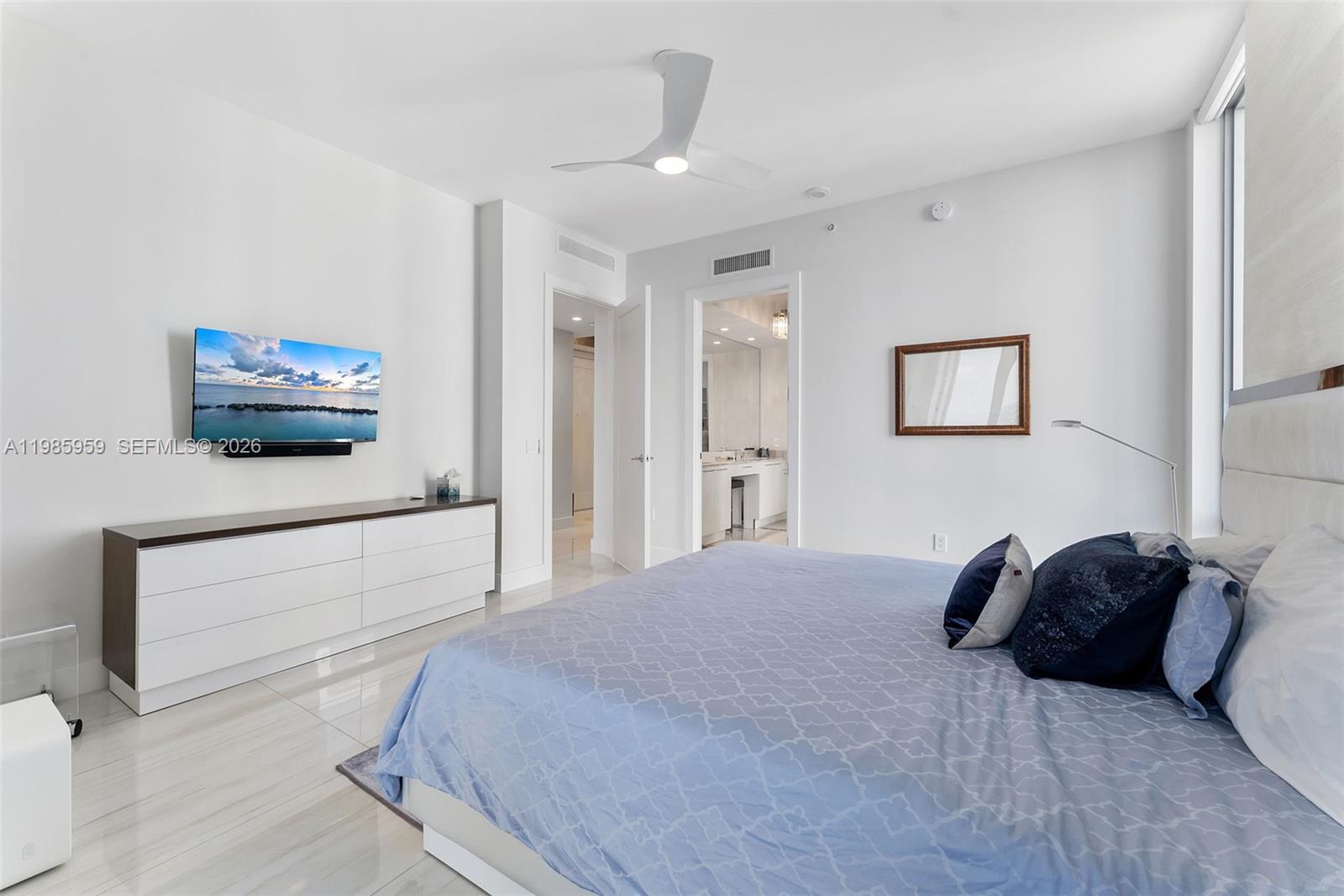 3 Water Club Way #1401, North Palm Beach FL 33408