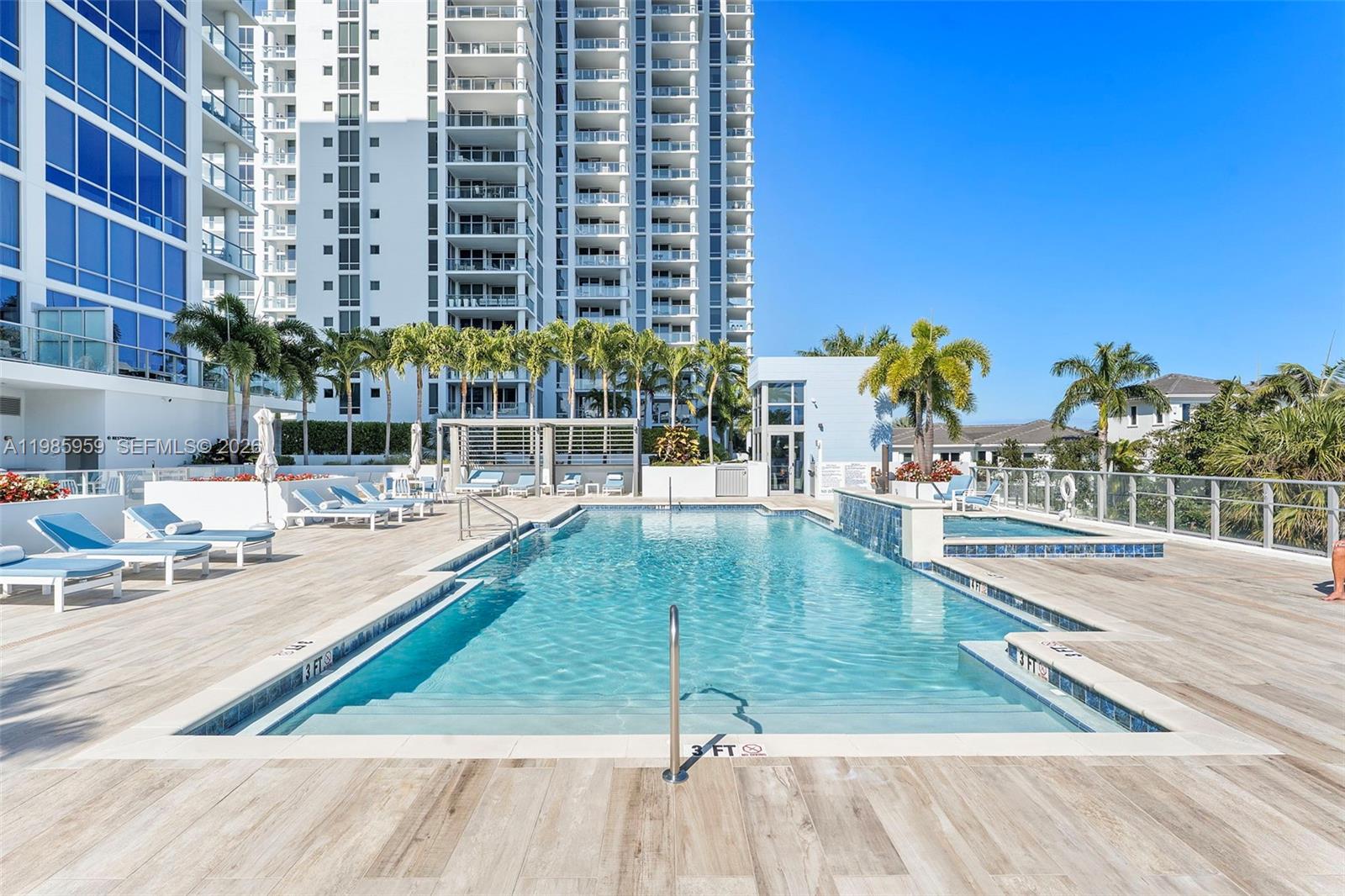 3 Water Club Way #1401, North Palm Beach FL 33408