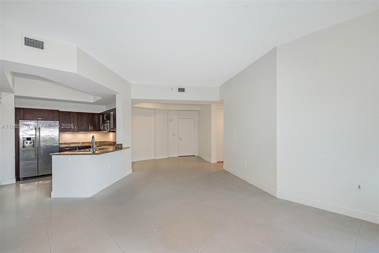 20000 E Country Club Dr #412, Aventura FL 33180