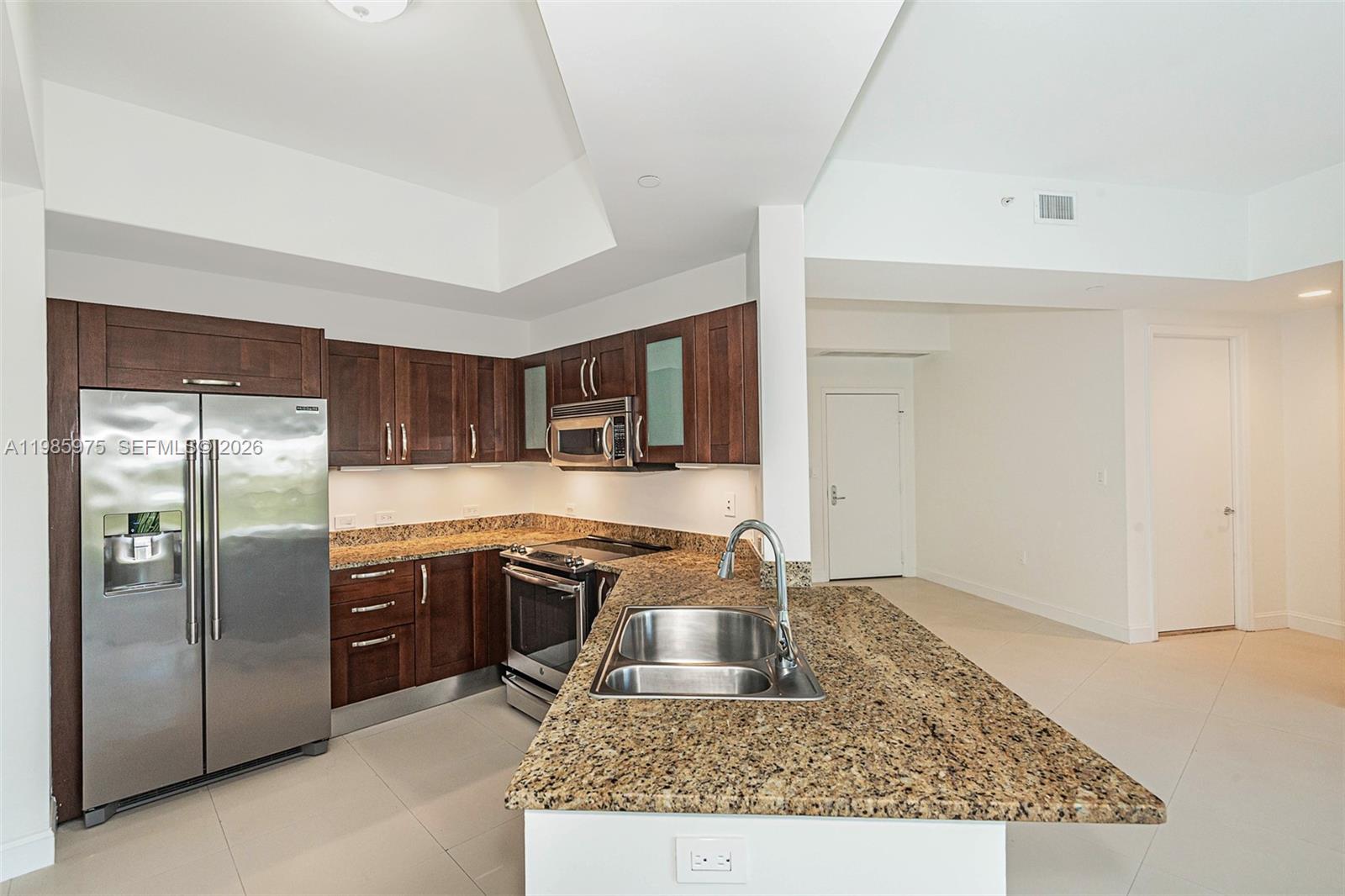 20000 E Country Club Dr #412, Aventura FL 33180