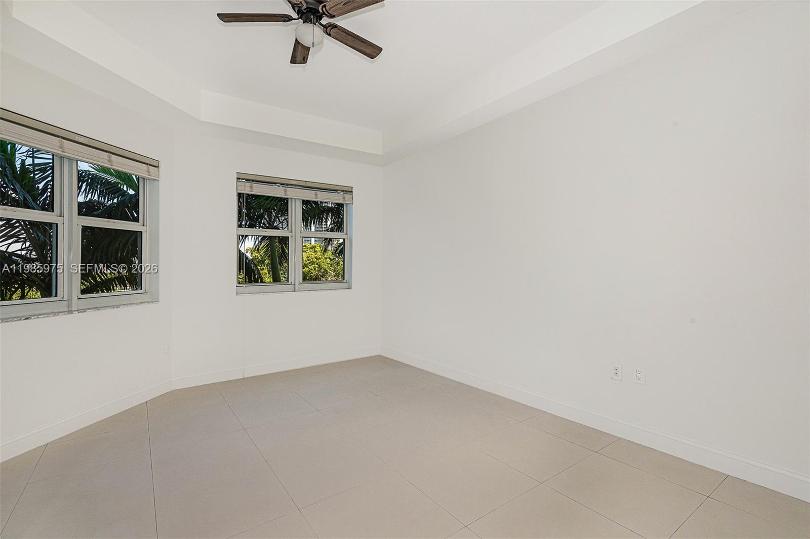 20000 E Country Club Dr #412, Aventura FL 33180